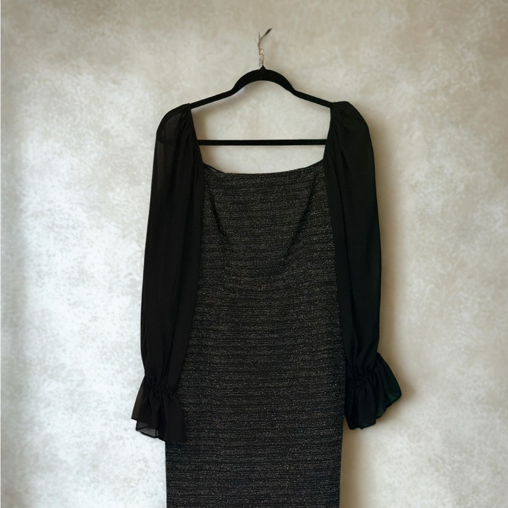 Adrianna Papell Black Ribbed Cocktail Dress with Square Neck